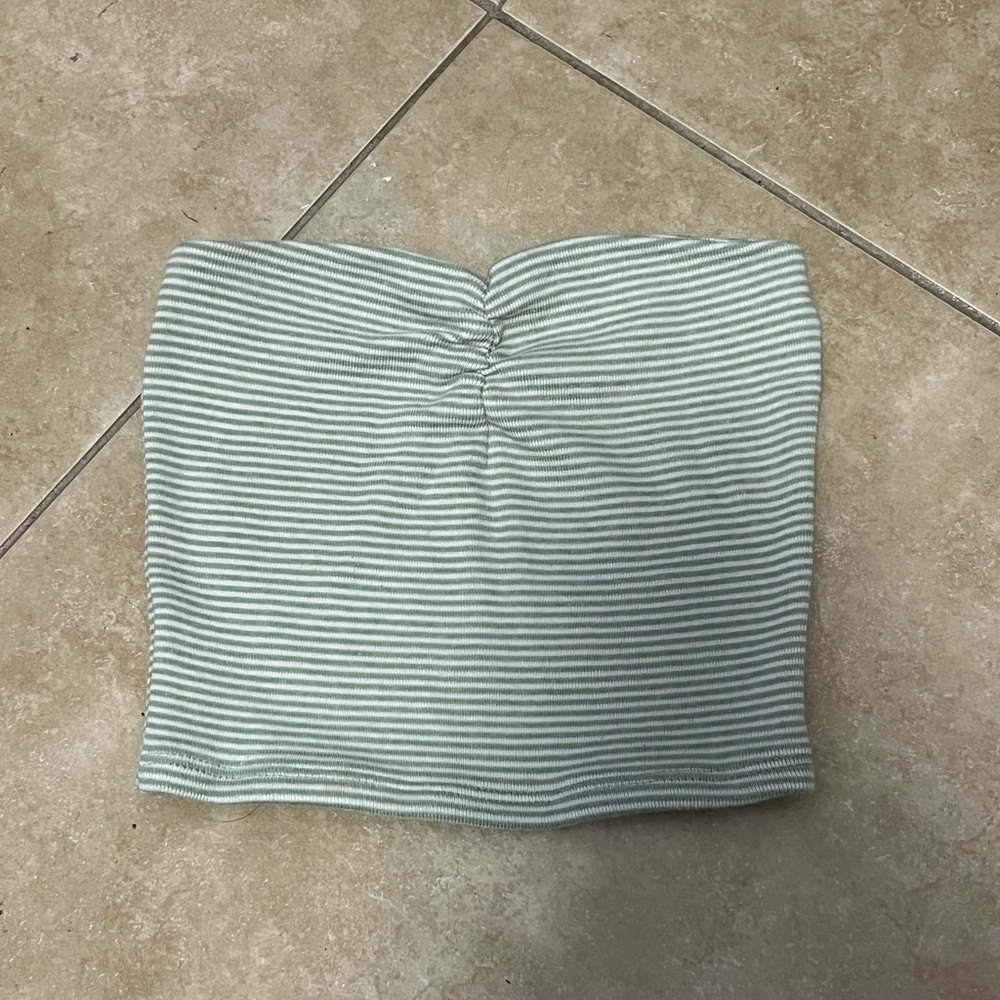 ୨୧ Striped Tube Top ୨୧